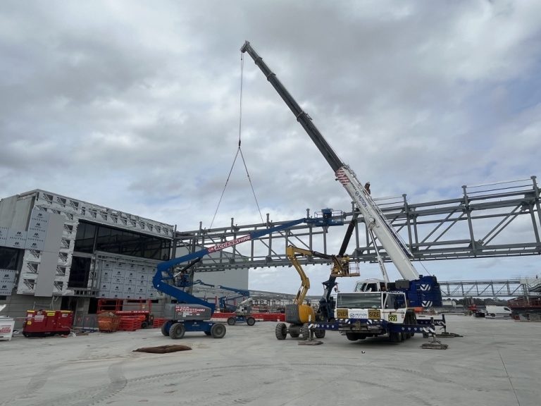 Extensive Selection of Franna Cranes for Hire in Queensland