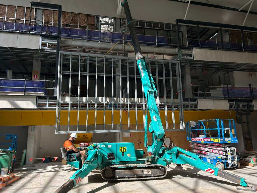 Crane & Access Hire Services in Queensland